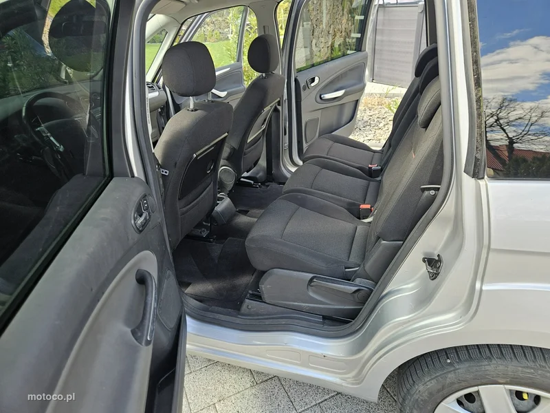 Ford Galaxy II 11