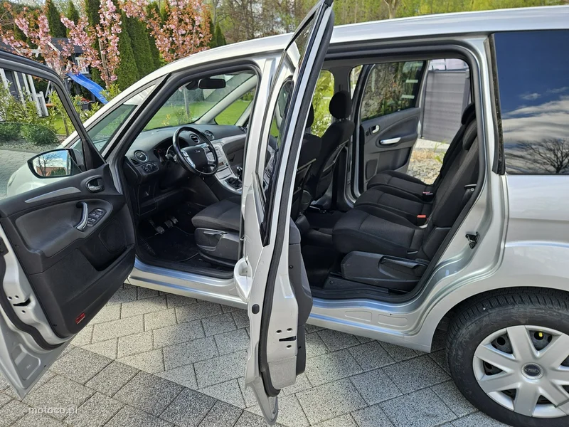 Ford Galaxy II 12