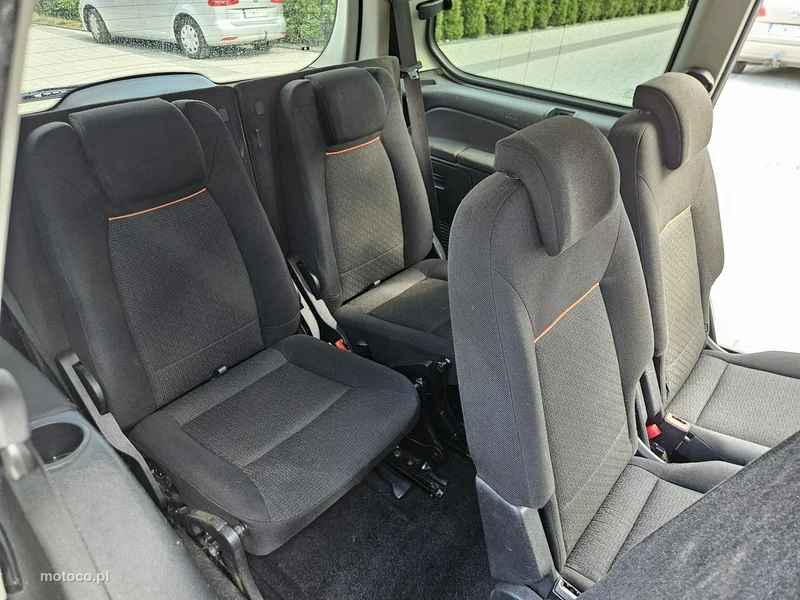 Ford Galaxy II 16
