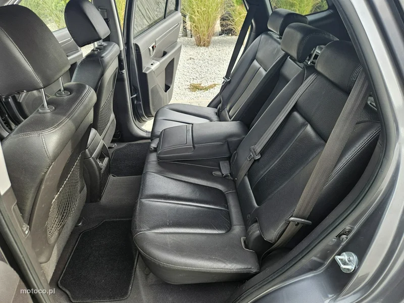 Hyundai SANTA FE 11