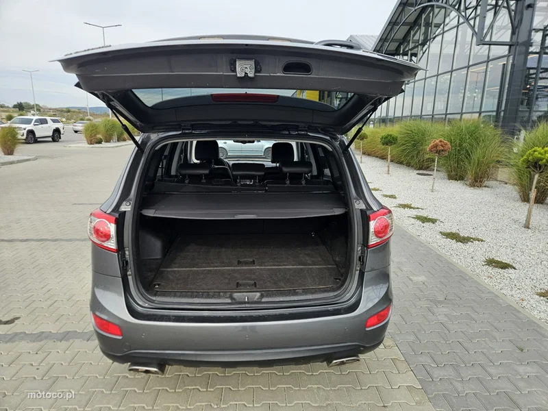 Hyundai SANTA FE 18