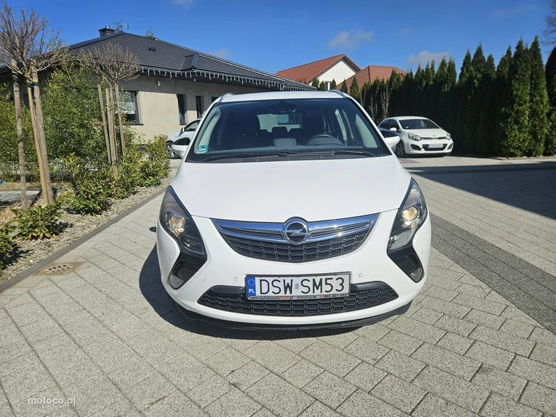 Opel Zafira C Tourer 2