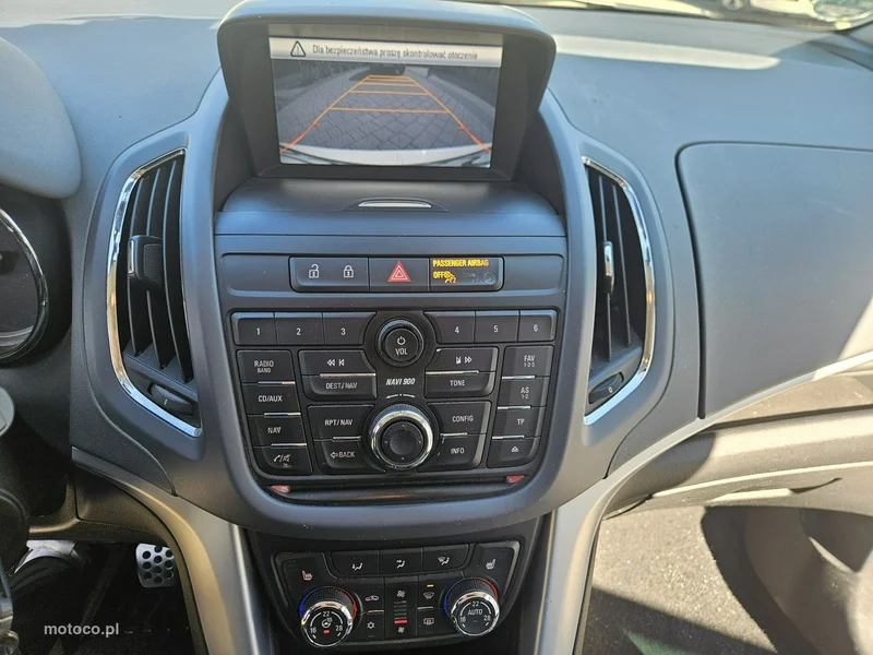 Opel Zafira C Tourer 15