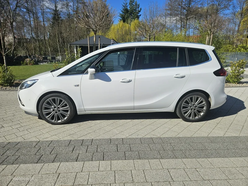 Opel Zafira C Tourer 3