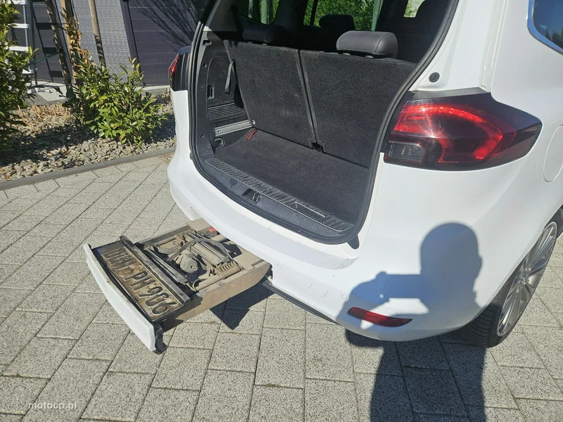 Opel Zafira C Tourer 21