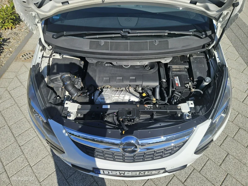 Opel Zafira C Tourer 22