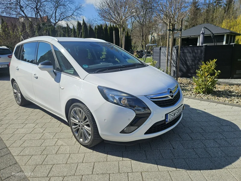 Opel Zafira C Tourer 5