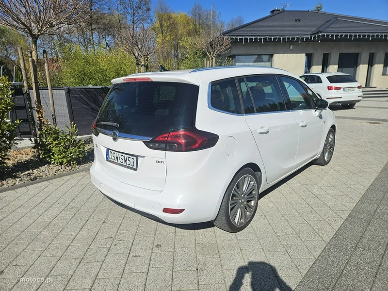 Opel Zafira C Tourer 7