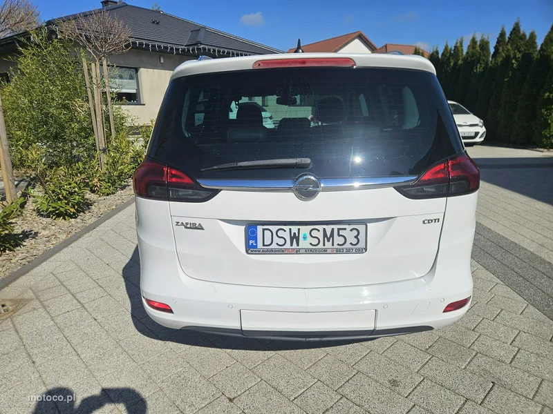 Opel Zafira C Tourer 8