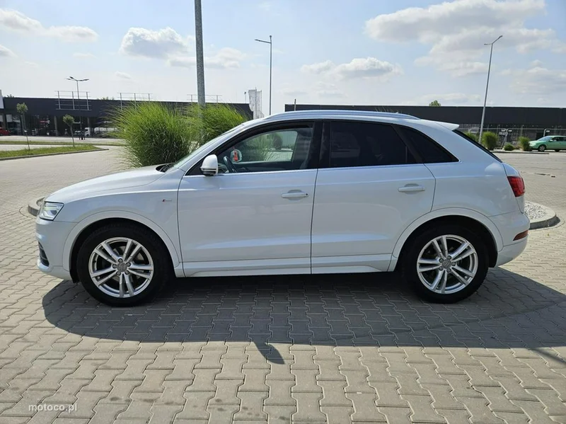 Audi Q3 8U 4