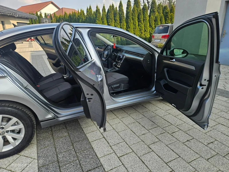 Volkswagen Passat B8 12