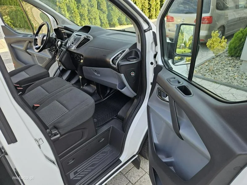 Ford Transit Custom 12