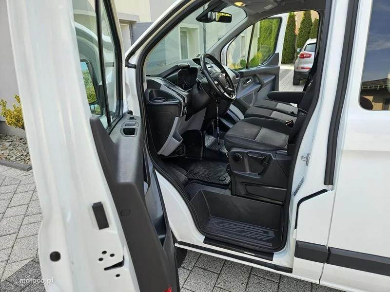 Ford Transit Custom 14