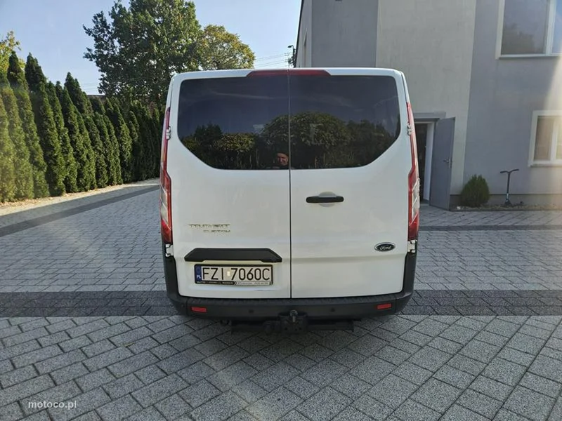 Ford Transit Custom 6