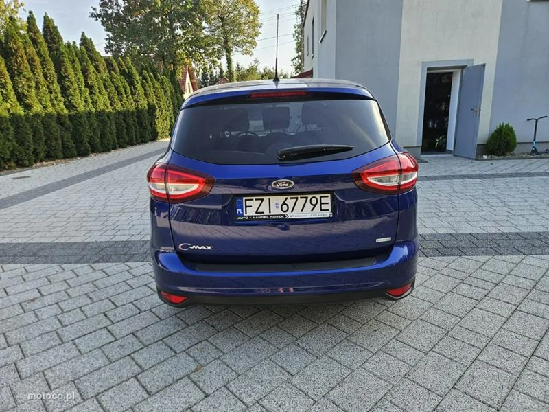 Ford C-Max II 6