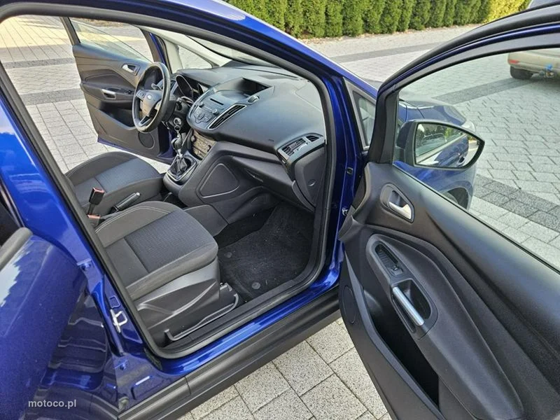 Ford C-Max II 10