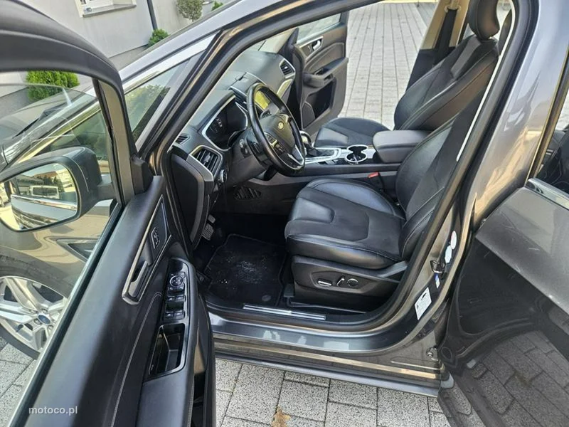 Ford S-Max II 14