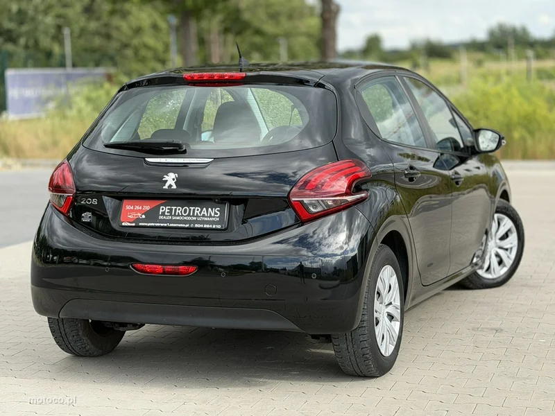 Peugeot 208 11
