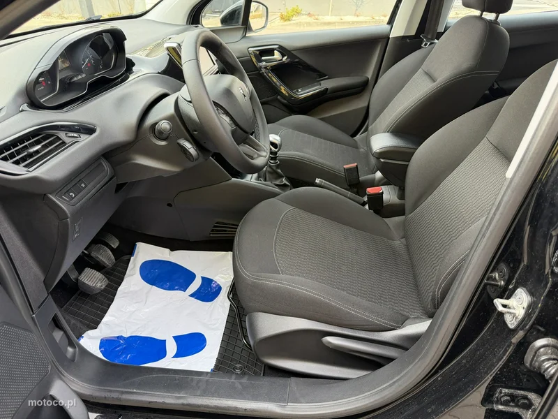 Peugeot 208 17