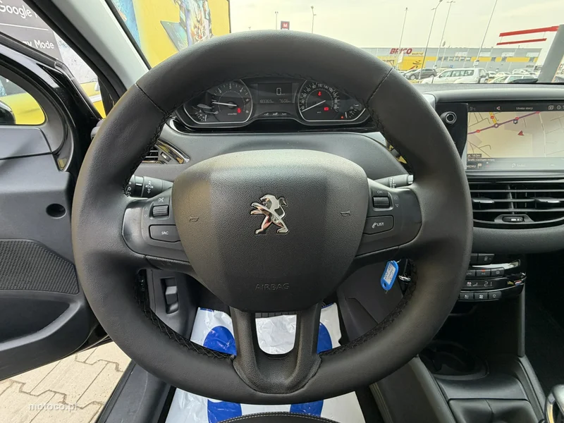 Peugeot 208 21