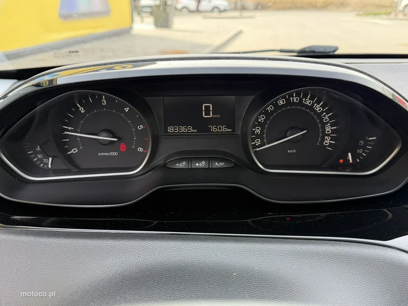 Peugeot 208 27