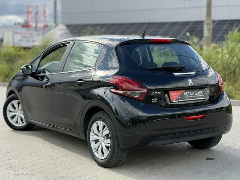 Peugeot 208 8