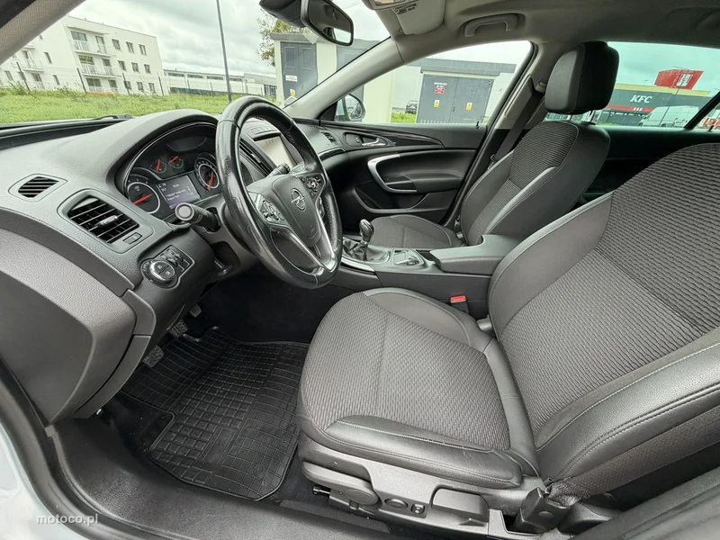 Opel Insignia A 16