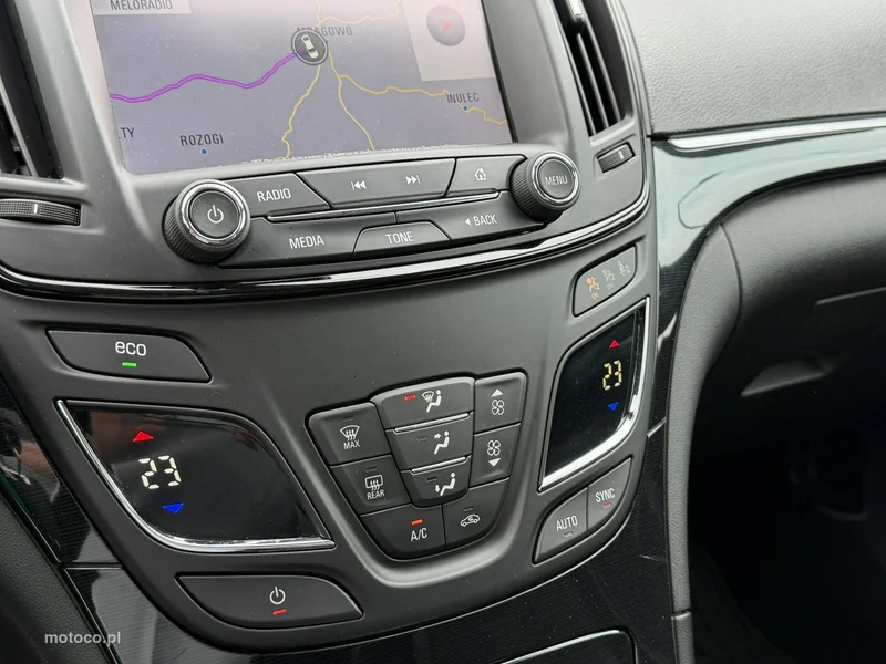 Opel Insignia A 23