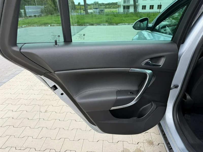 Opel Insignia A 25