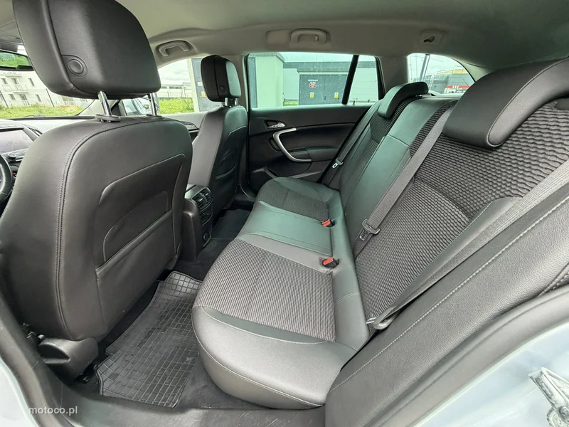 Opel Insignia A 27