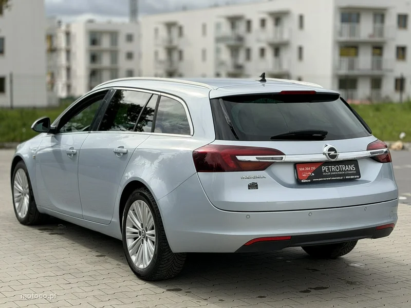 Opel Insignia A 8