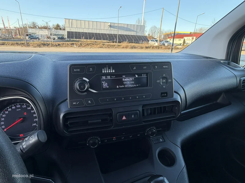 Opel Combo Life 23