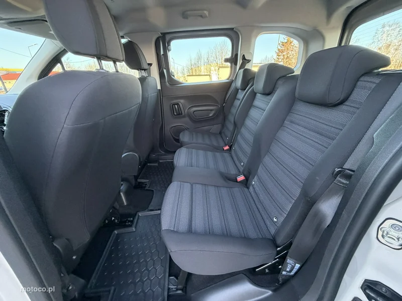 Opel Combo Life 26