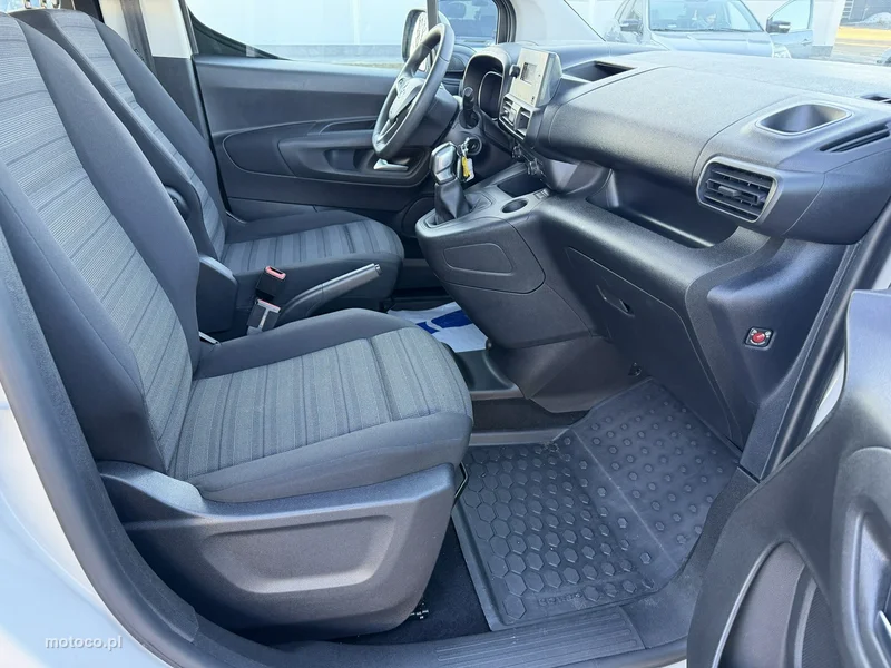 Opel Combo Life 30
