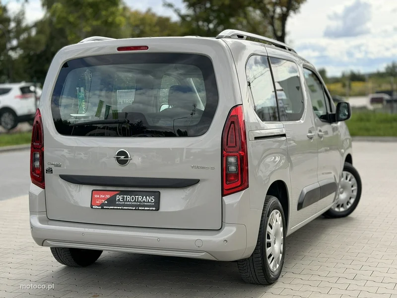 Opel Combo Life 8