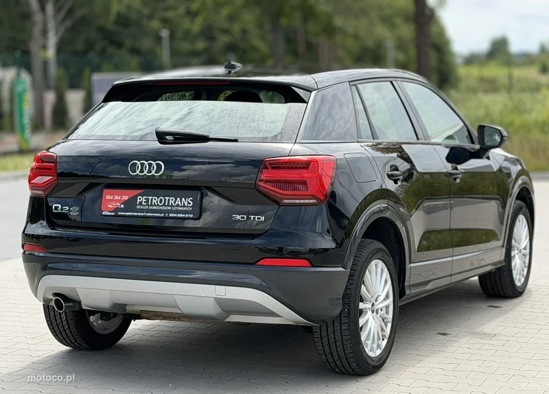 Audi Q2 11