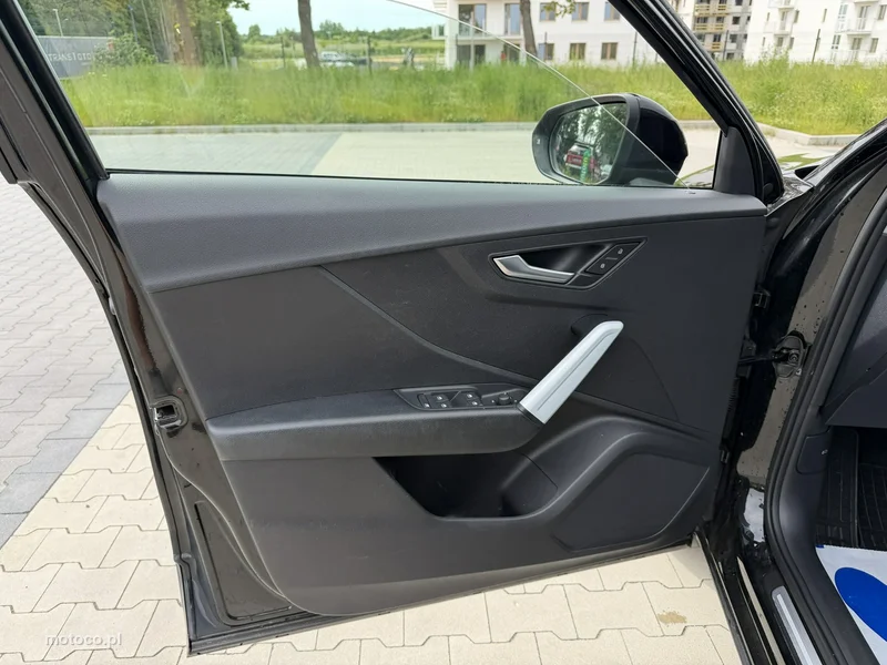 Audi Q2 15