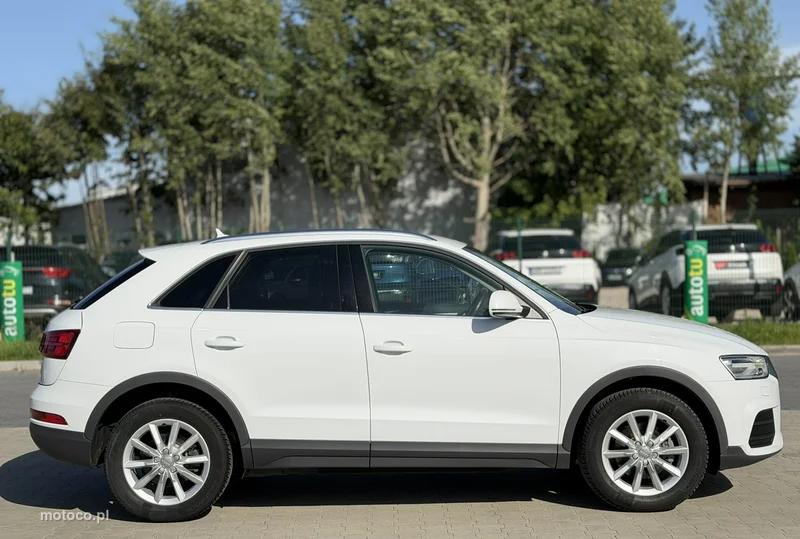 Audi Q3 8U 11