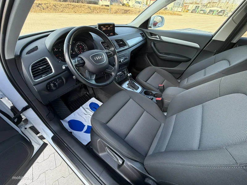 Audi Q3 8U 19