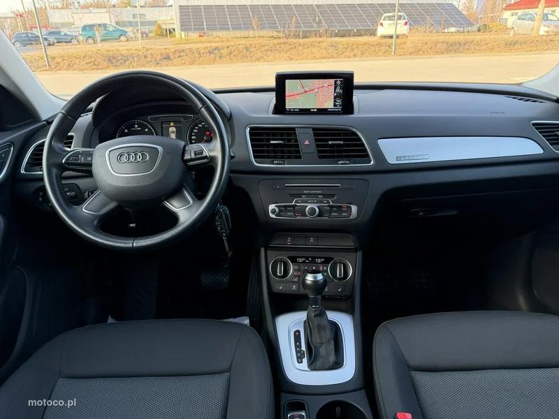 Audi Q3 8U 22