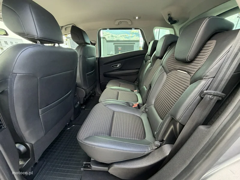Renault Scenic IV 32