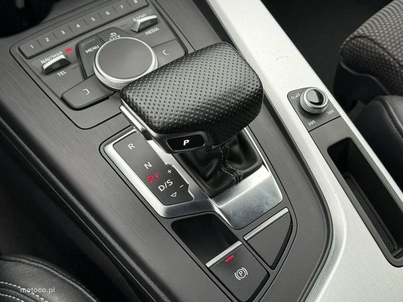 Audi A4 B9 26