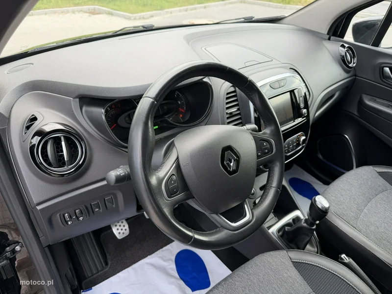 Renault Captur I 19