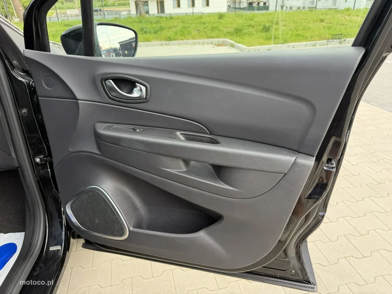 Renault Captur I 33