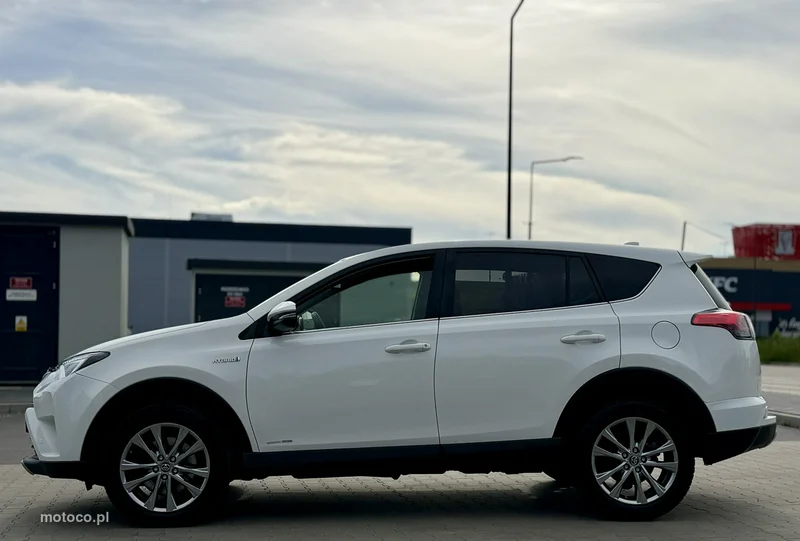 Toyota RAV 4 XA50 7