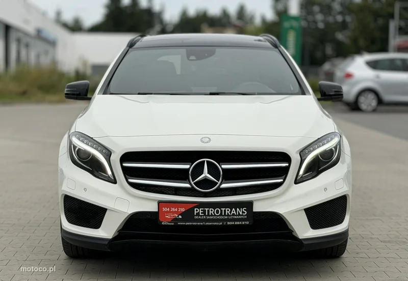 Mercedes-Benz GLA X156 GLA 220 2