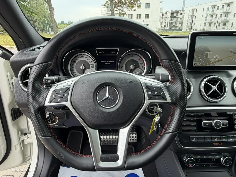 Mercedes-Benz GLA X156 GLA 220 22