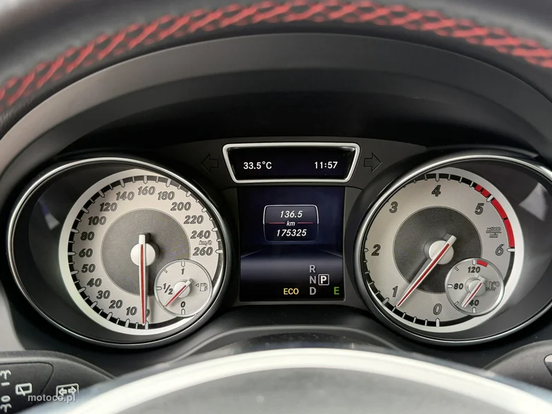 Mercedes-Benz GLA X156 GLA 220 28
