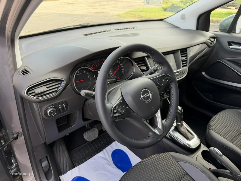 Opel Crossland X 19