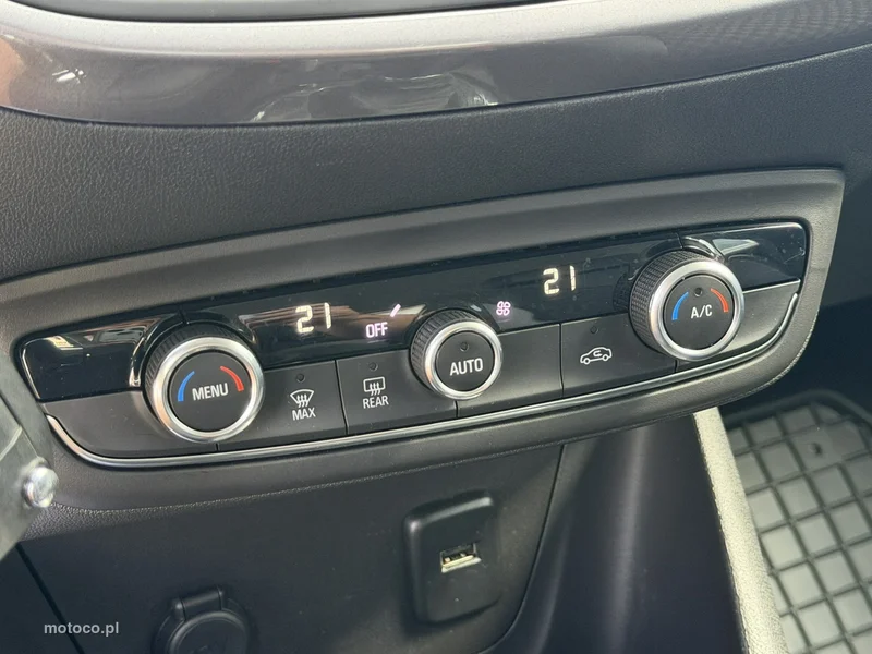 Opel Crossland X 24